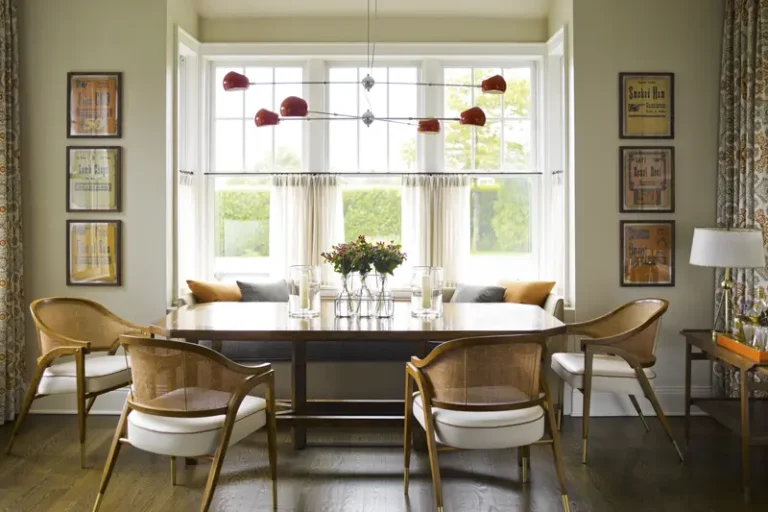 This image provided by Mendelson Group shows designer Gideon Mendelson’s home in Sagaponack, New York. (Eric Piasecki/OTTO via AP)